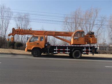 狗子28GNQY-898型12吨吊车